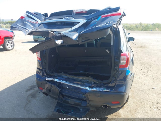 4S4WMAUD9P3452647 Subaru Ascent Limited 7-passenger