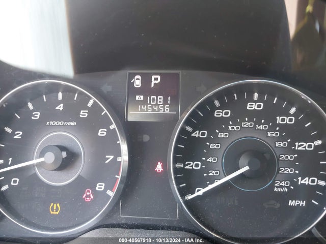 Продажа на аукционе авто 2011 Subaru Outback 2.5i Limited, vin: 4S4BRBKC2B3439778, номер лота: 40567918