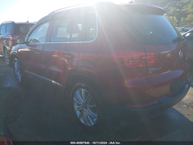 WVGBV7AX2GW050917 Volkswagen TIGUAN SE