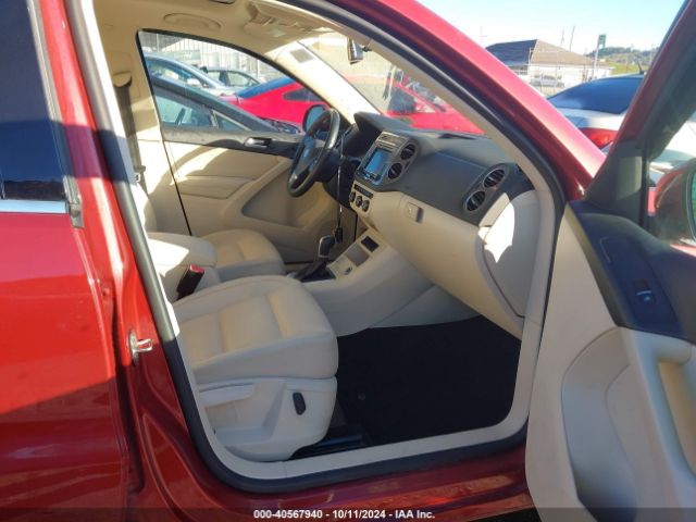 WVGBV7AX2GW050917 Volkswagen TIGUAN SE