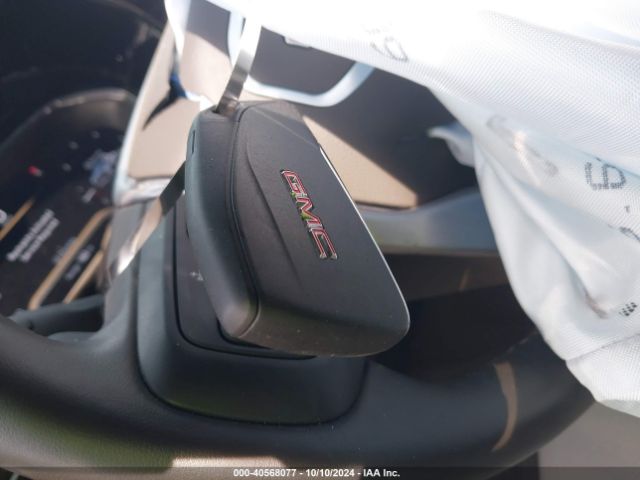 3GTUUDEDXRG174997 GMC Sierra 1500 4wd  Short Box Slt