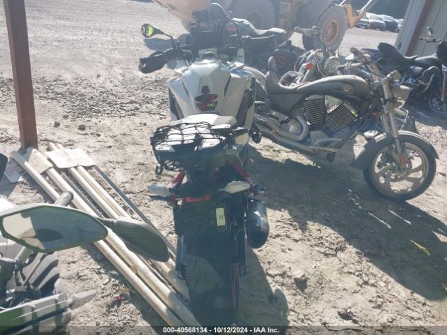 2022 BMW S 1000 WB10E4306N6F37089 Photo 5