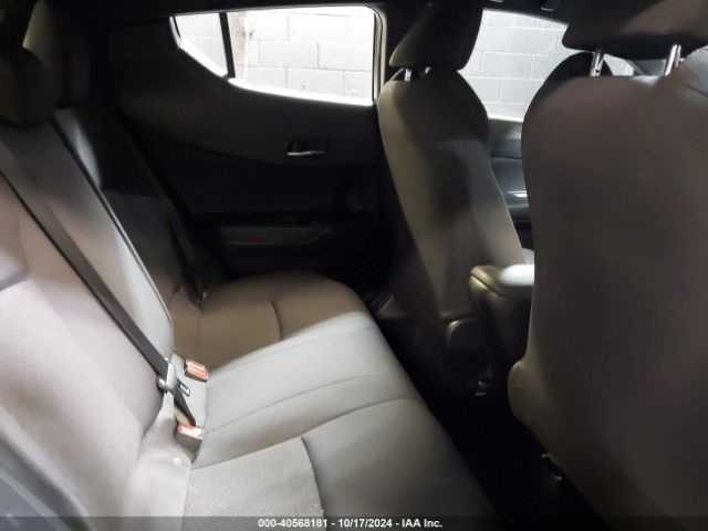 NMTKHMBX5KR097732 Toyota C-HR LE