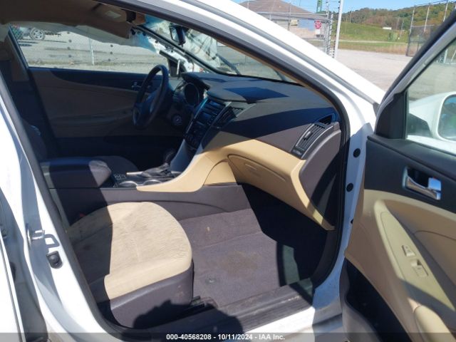 5NPEB4AC3EH841157 Hyundai SONATA GLS