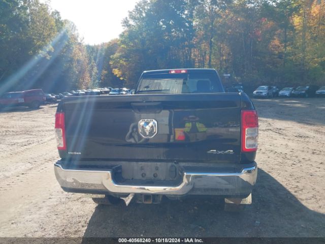 3C6MR5AJ0MG515682 RAM 2500 Tradesman  4x4 8' Box