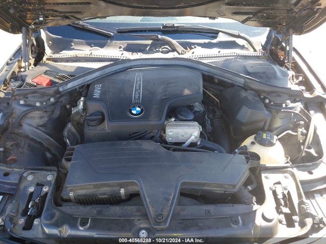 BMW 320i Xdrive 2015 WBA3C3C56FP664894 Image 10