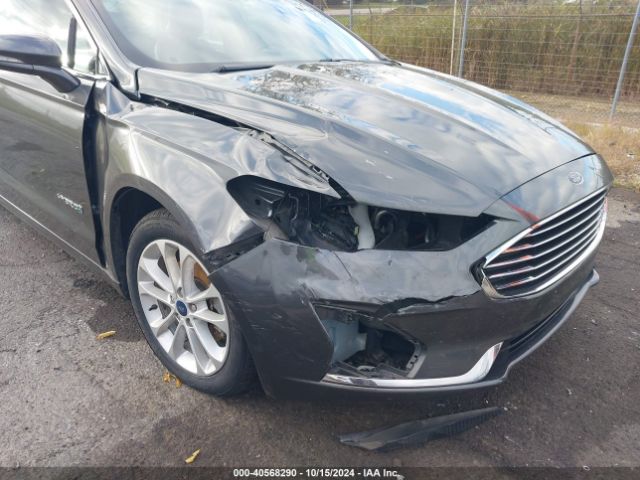 3FA6P0MU8KR131155 Ford Fusion Hybrid Sel