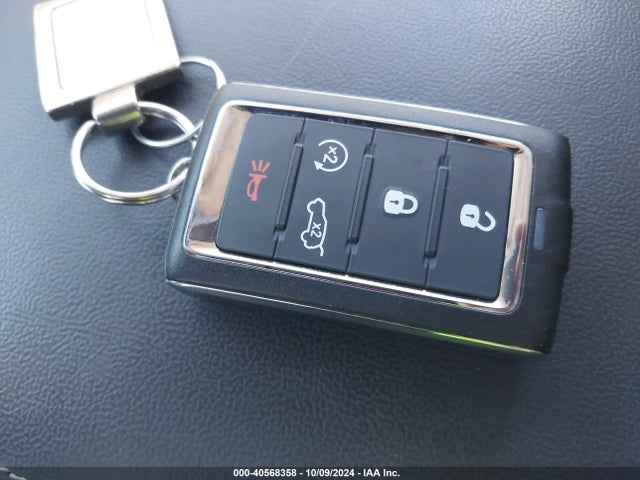 1C4RJHBG9P8896534 Jeep Grand Cherokee Limited 4x4