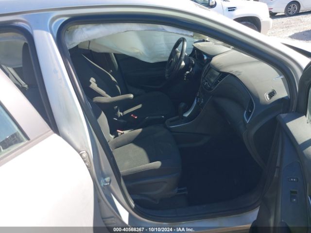 3GNCJNSB7HL131812 Chevrolet TRAX LS