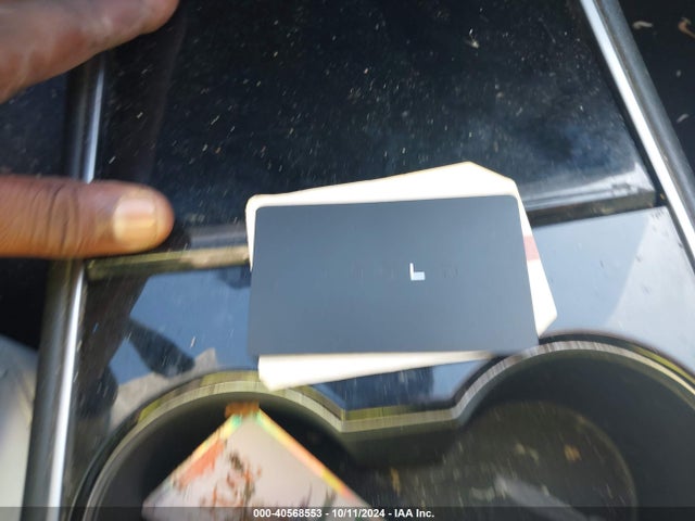 2020 TESLA MODEL Y 5YJYGDEE1LF040491 Photo 10