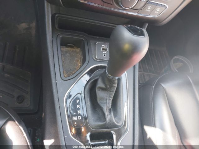 1C4PJLLB0LD581586 Jeep Cherokee Altitude Fwd