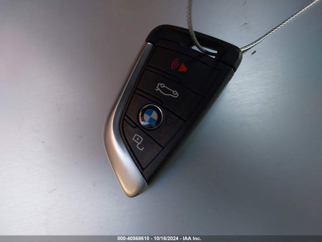BMW 330I 2022 3MW5R1J0XN8C27674 Image 11