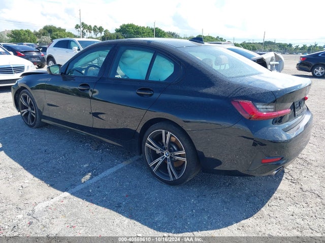 BMW 330I 2022 3MW5R1J0XN8C27674 Image 3