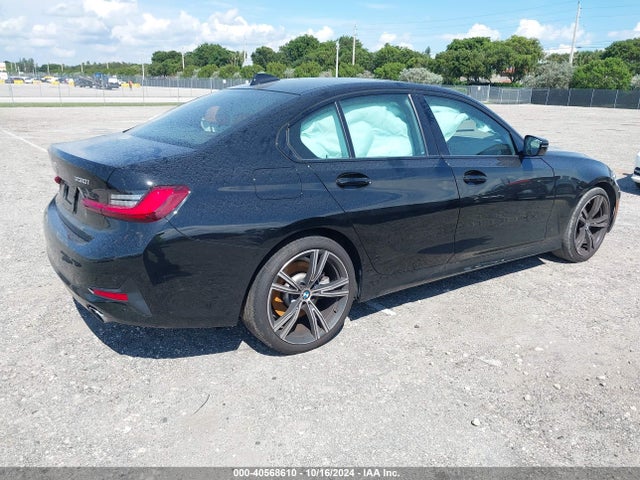 BMW 330I 2022 3MW5R1J0XN8C27674 Image 4