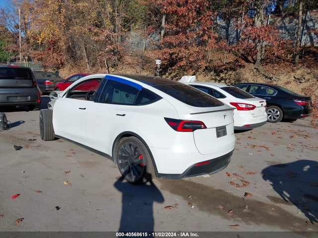 2020 TESLA MODEL Y 5YJYGDEF1LF050009 Photo 2