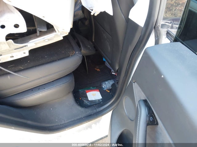 2020 TESLA MODEL Y 5YJYGDEF1LF050009 Photo 7