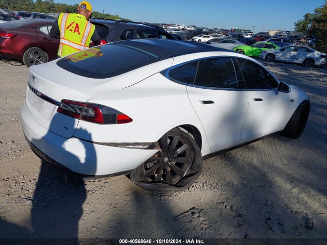 2016 TESLA MODEL S 5YJSA1E12GF129138 Photo 3