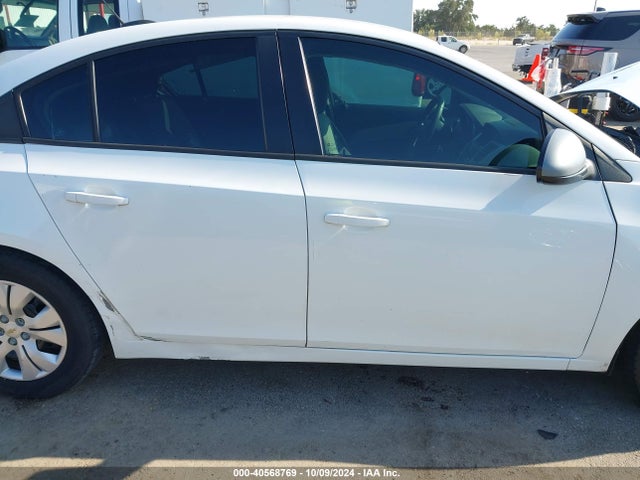 Chevrolet Cruze Ls Auto 2015 1G1PA5SH2F7164158 Image 14