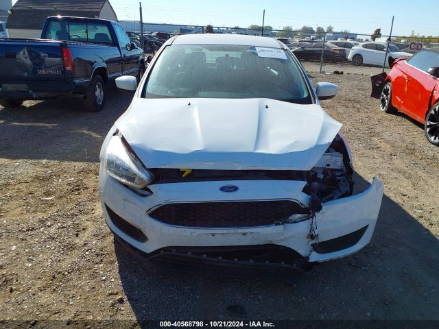 1FADP3F25JL324767 Ford FOCUS SE