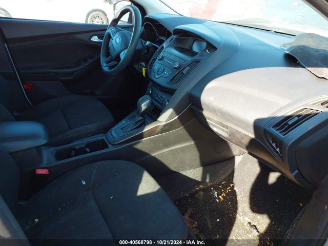 1FADP3F25JL324767 Ford FOCUS SE
