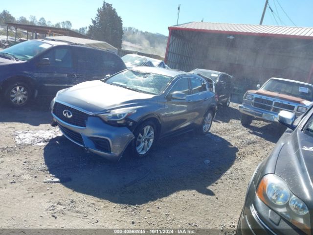 SJKCH5CP2JA056686 Infiniti Qx30 Luxury