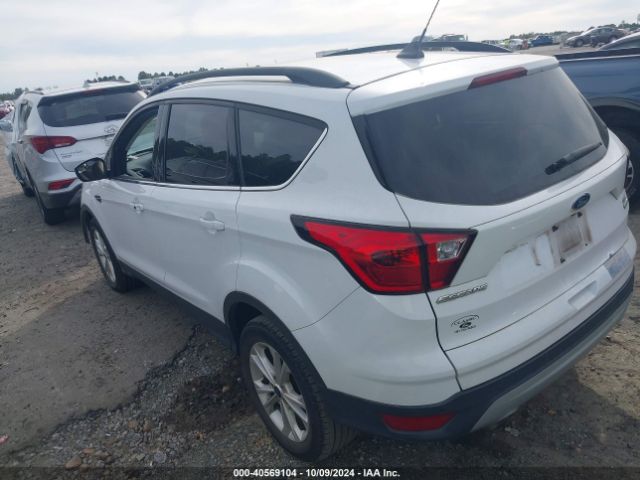 2019 FORD ESCAPE 1FMCU0HD3KUA10831 Photo 2