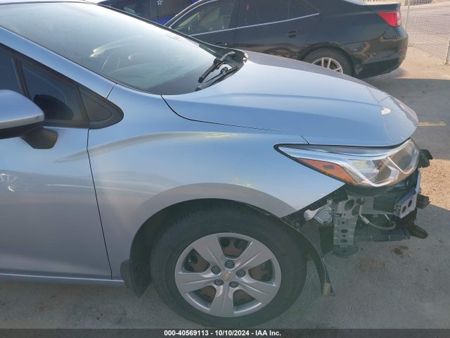 Chevrolet Cruze Ls Auto 2018 1G1BC5SM1J7225493 Image 19