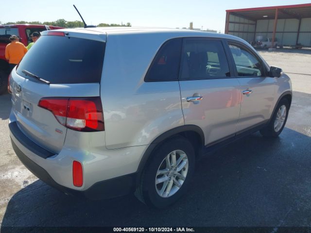 5XYKT3A65FG621208 KIA SORENTO LX