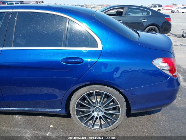 55SWF4JB1HU187065 Mercedes-Benz C 300 Luxury/sport