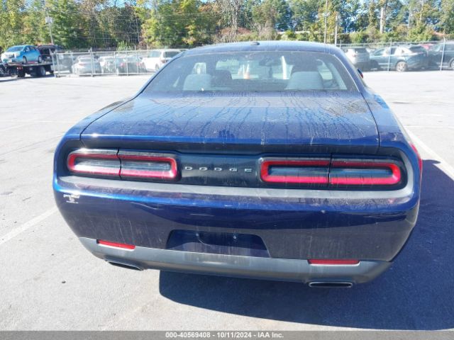 2C3CDZAG0GH107402 Dodge Challenger Sxt