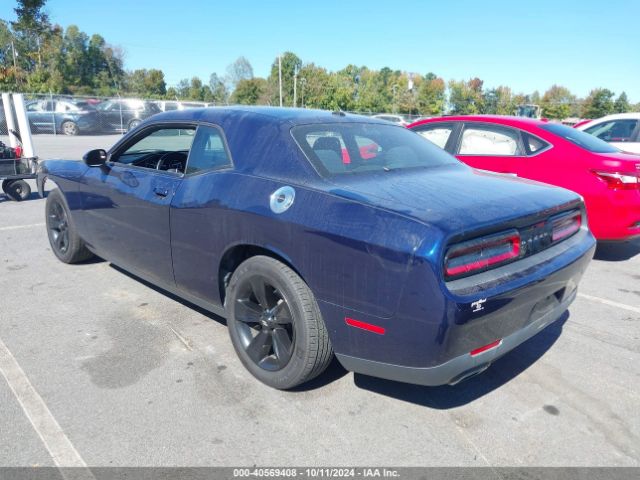 2C3CDZAG0GH107402 Dodge Challenger Sxt