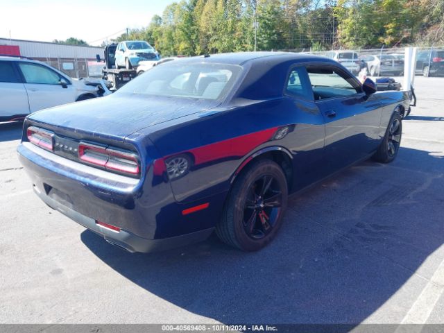 2C3CDZAG0GH107402 Dodge Challenger Sxt