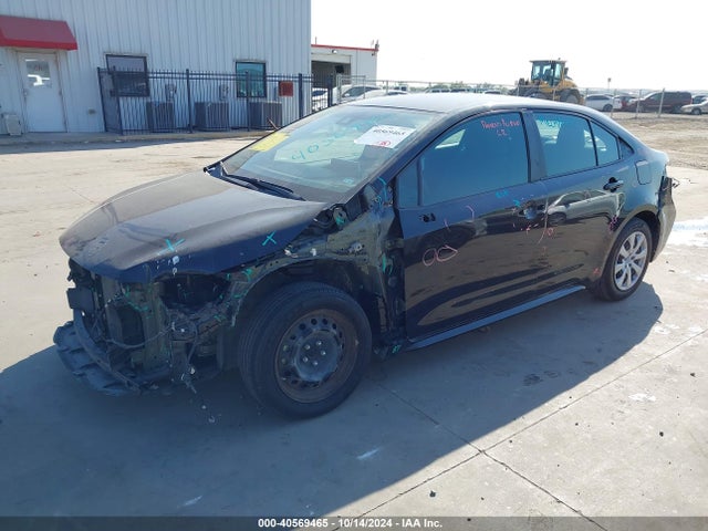 Toyota COROLLA LE 2021 5YFEPMAE4MP250145 Image 2