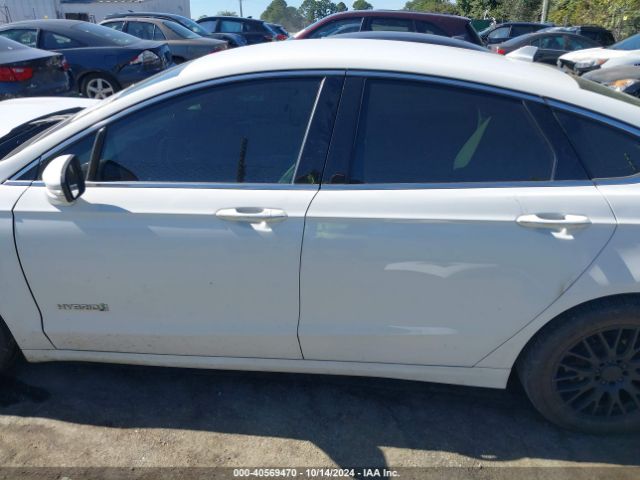 3FA6P0MU5KR273270 Ford Fusion Hybrid Sel