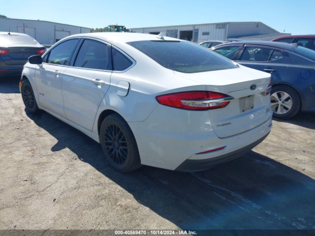 3FA6P0MU5KR273270 Ford Fusion Hybrid Sel