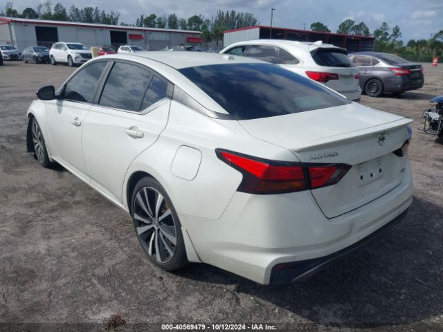 1N4BL4CW7LC120121 Nissan Altima Sr Intelligent Awd
