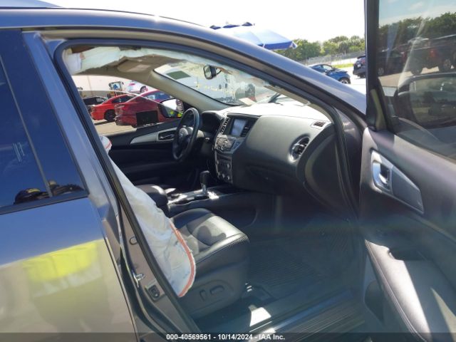 5N1DR2MM3HC906701 Nissan Pathfinder Sl