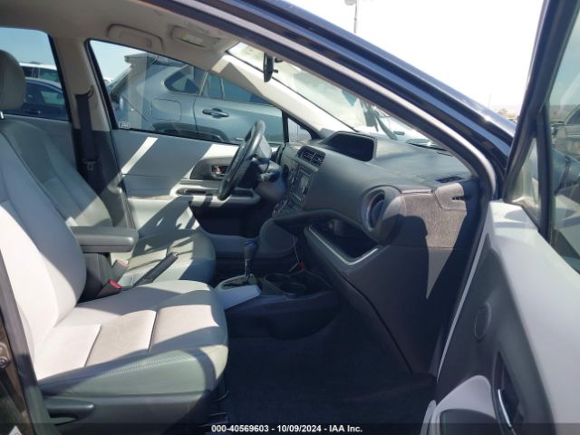 JTDKDTB33E1074889 Toyota Prius C Four