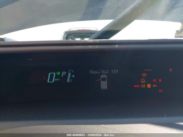 JTDKDTB33E1074889 Toyota Prius C Four