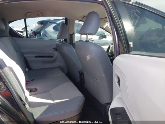 JTDKDTB33E1074889 Toyota Prius C Four