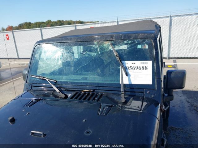 1C4BJWDG9FL641042 Jeep Wrangler Unlimited Sport