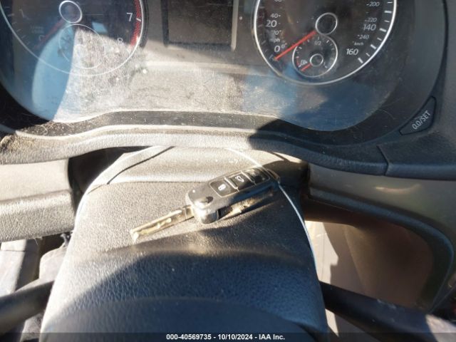 1VWAT7A30FC033226 Volkswagen Passat 1.8t S