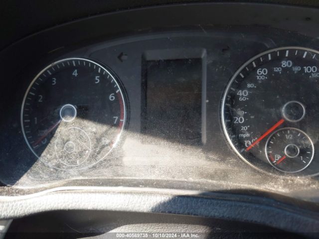 1VWAT7A30FC033226 Volkswagen Passat 1.8t S