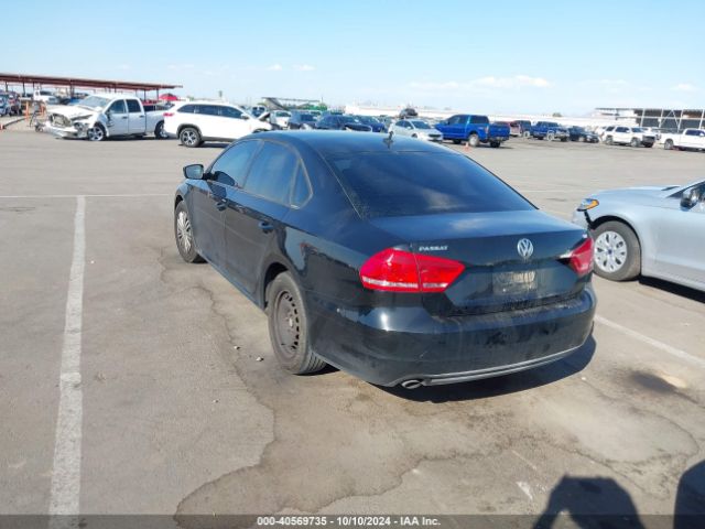 1VWAT7A30FC033226 Volkswagen Passat 1.8t S