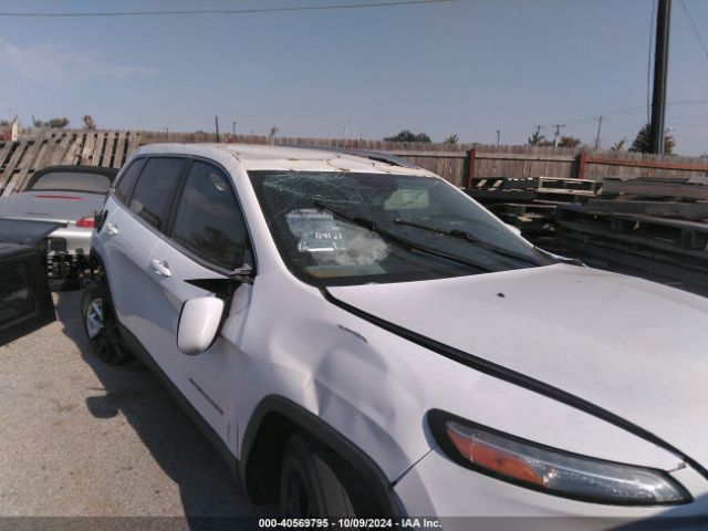 1C4PJMCB6GW246039 Jeep Cherokee Latitude