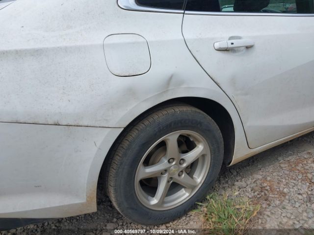 1G1ZC5ST4HF270126 Chevrolet Malibu 1fl