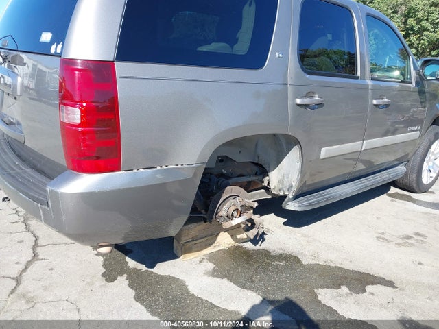 40569830 :رقم المزاد ، 1GNFC13017J178904 vin ، 2007 Chevrolet Tahoe Lt مزاد بيع