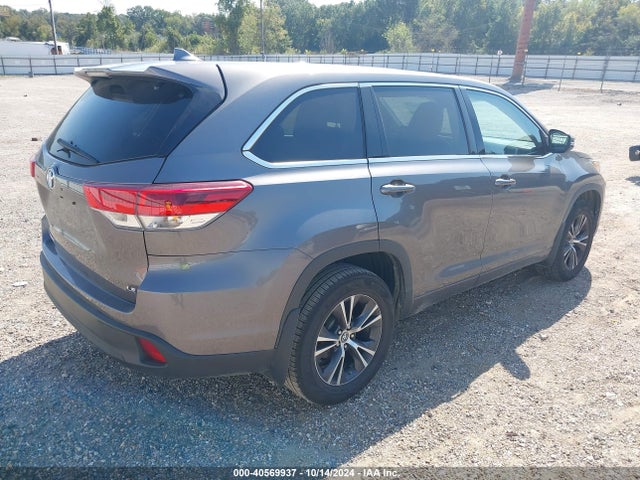 5TDZZRFH4HS206011 Toyota Highlander Le Plus