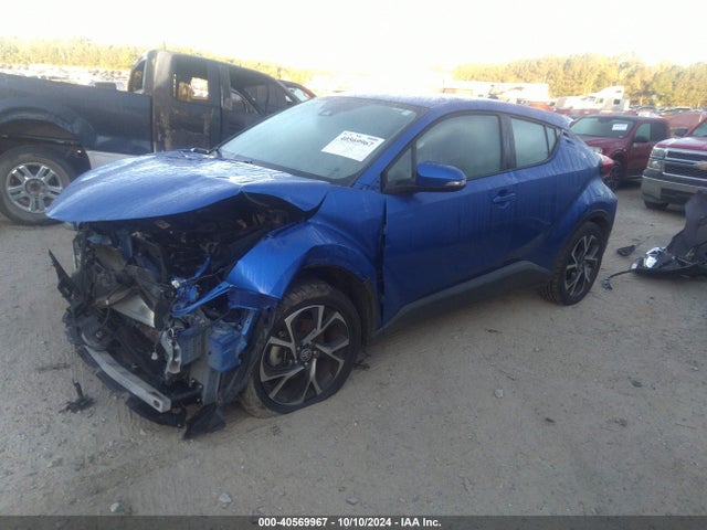 Toyota C-HR XLE 2021 NMTKHMBX4MR119691 Image 2