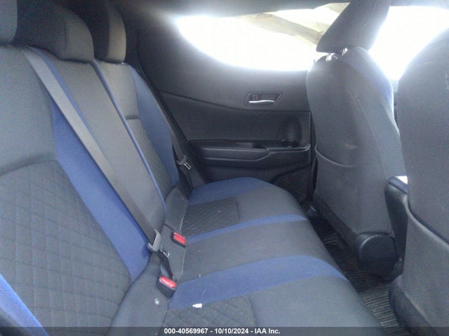Toyota C-HR XLE 2021 NMTKHMBX4MR119691 Image 8